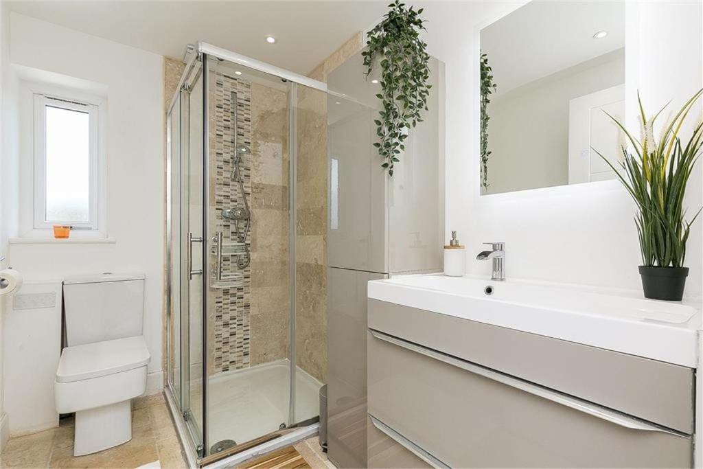 Dreghorn House 4 Bedrooms 3 Toilets 3 Reception Free Parking 233 Mbp Wifi Edinburgh Dış mekan fotoğraf